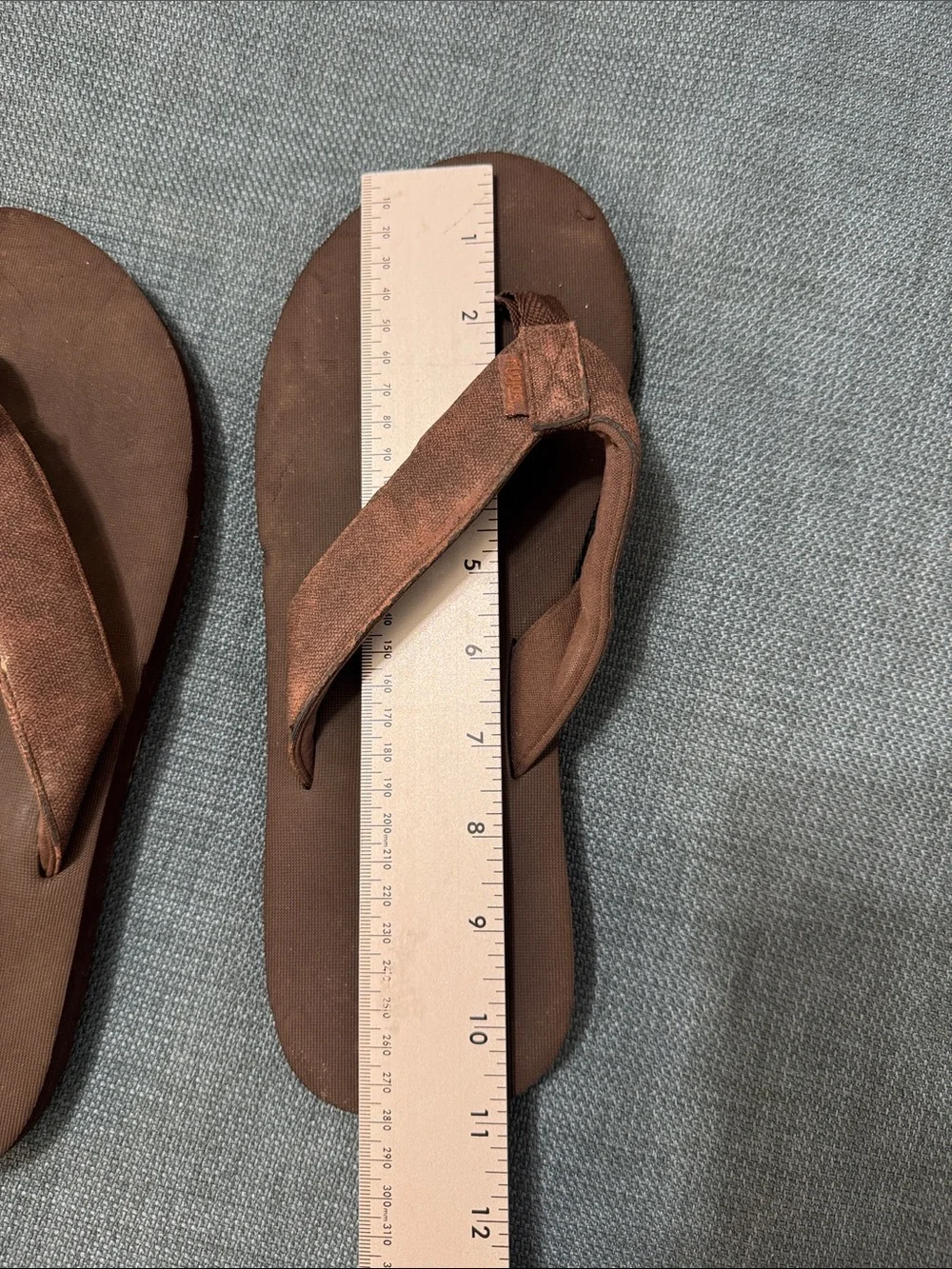 Flojos Canvas Strap Flip Flops Men's Size 9 Brown Distressed Beach Casual Wear